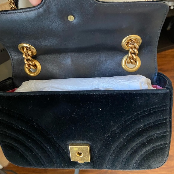 ✨GUCCI MARMONT VELVET SHOULDER BAG✨ - Picture 4 of 10